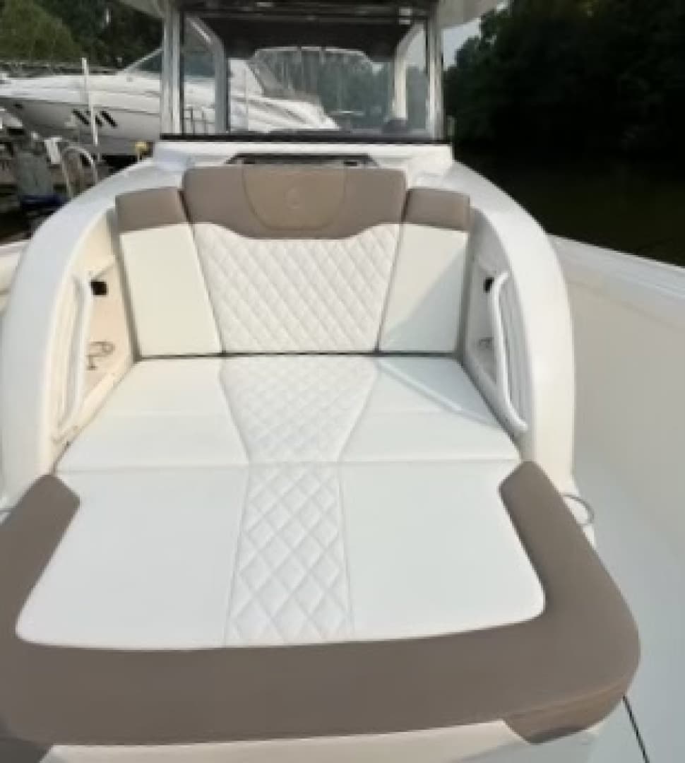 2018 Edgewater 370CC