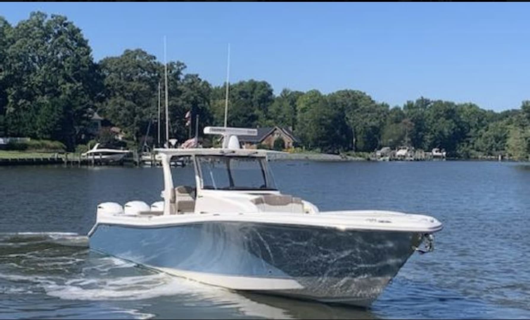 2018 Edgewater 370CC