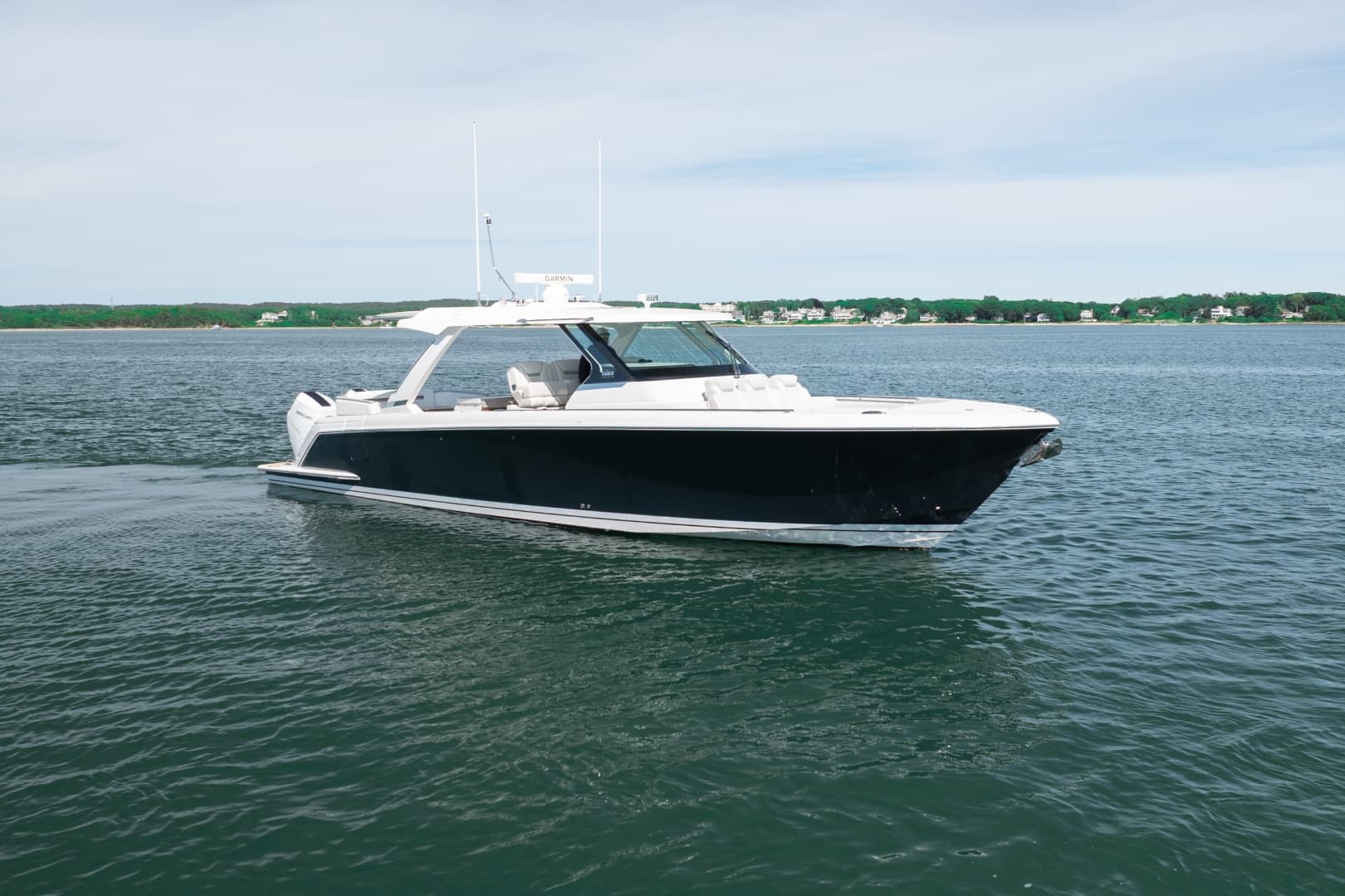 2024 Tiara Sport 