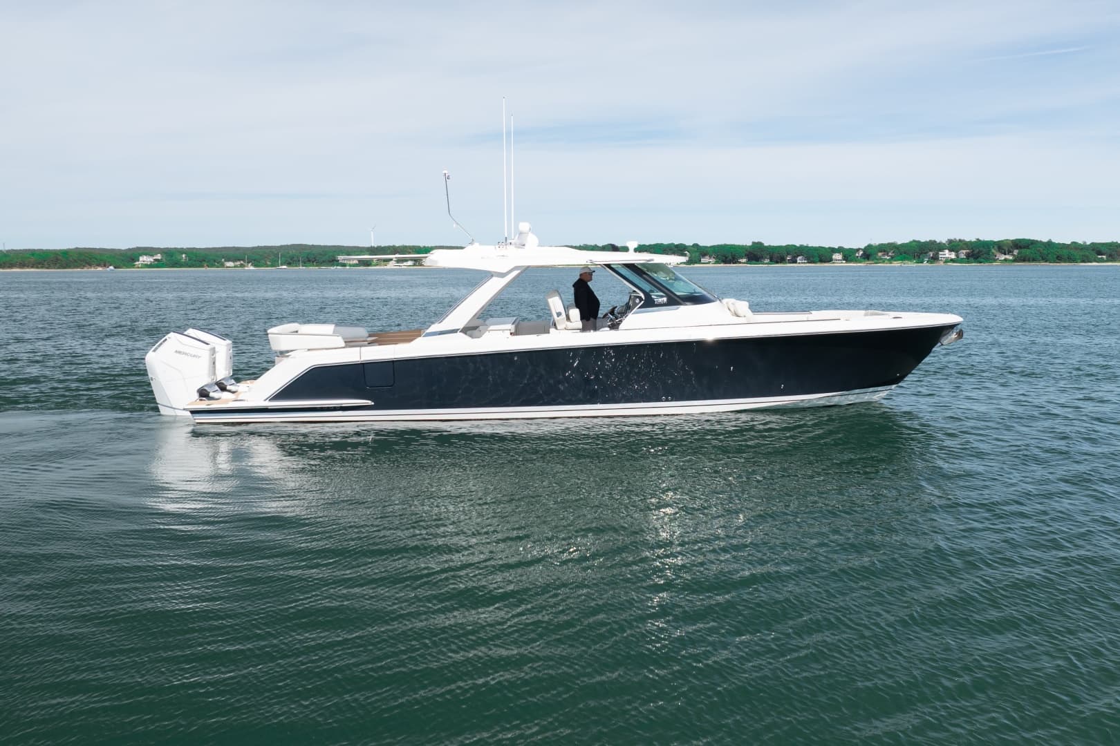 2024 Tiara Sport 