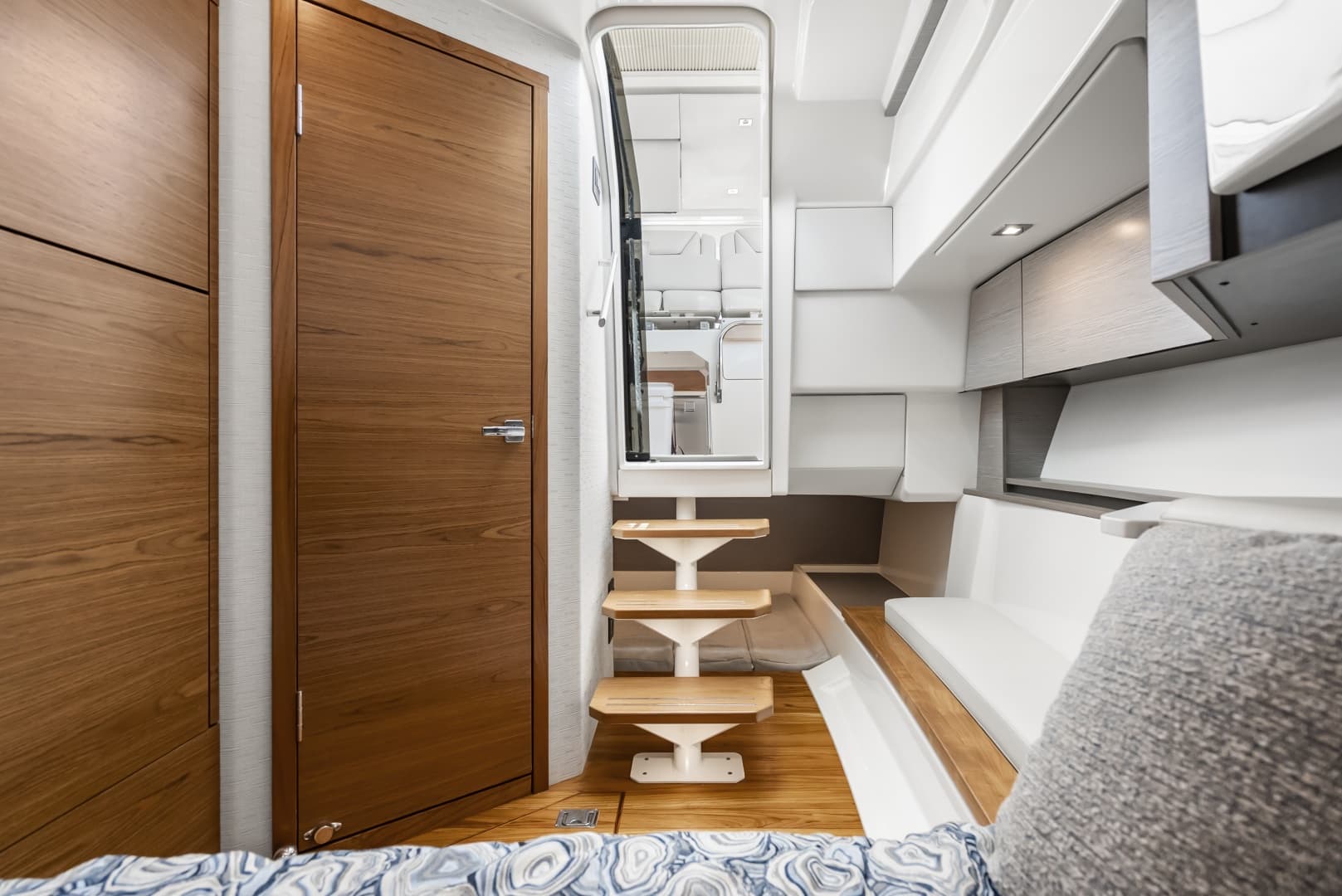 2024 Tiara Sport 