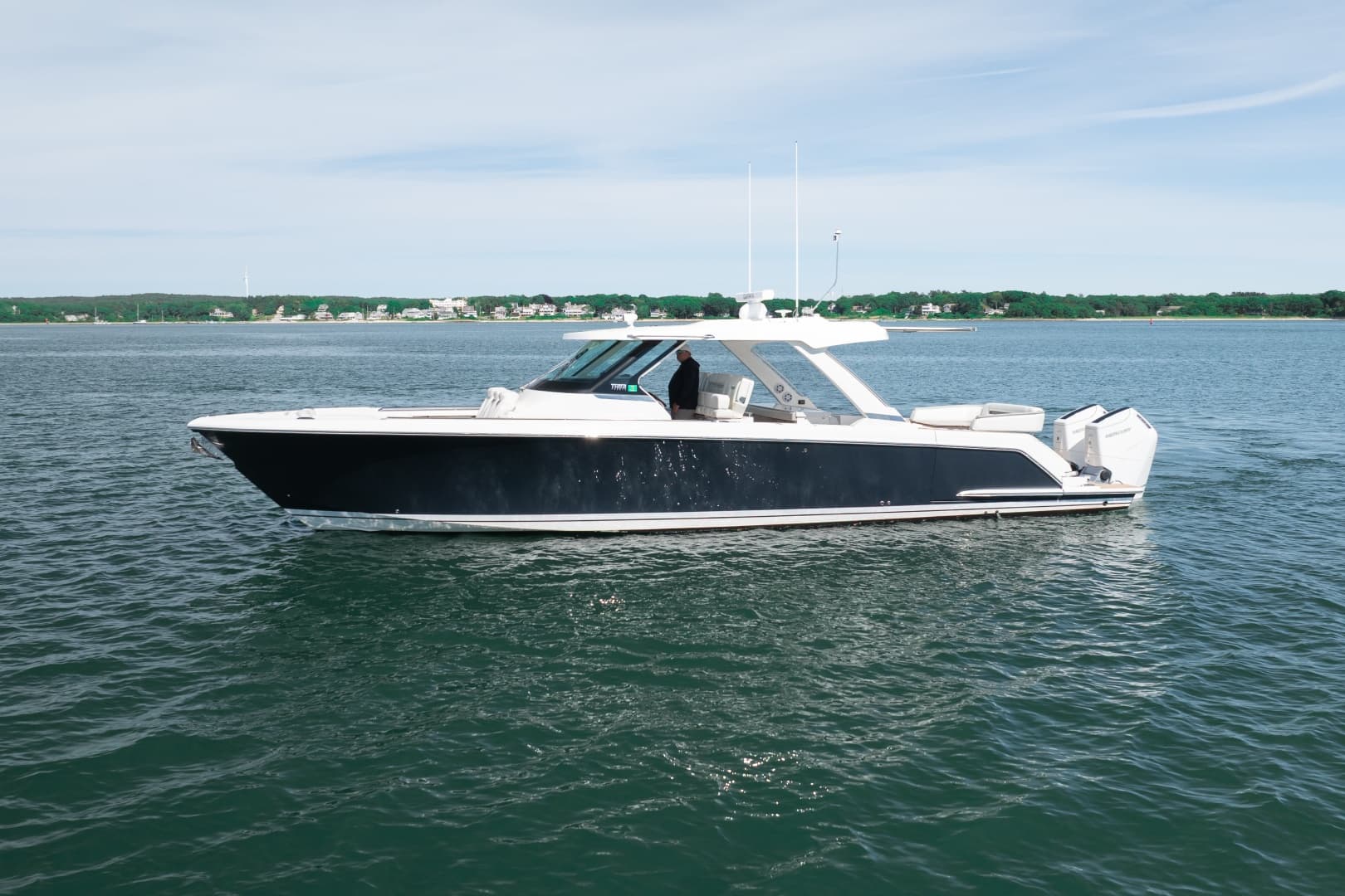 2024 Tiara Sport 