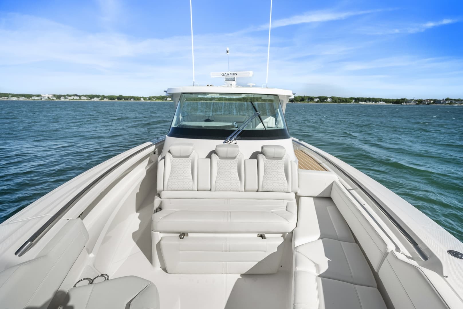 2024 Tiara Sport 