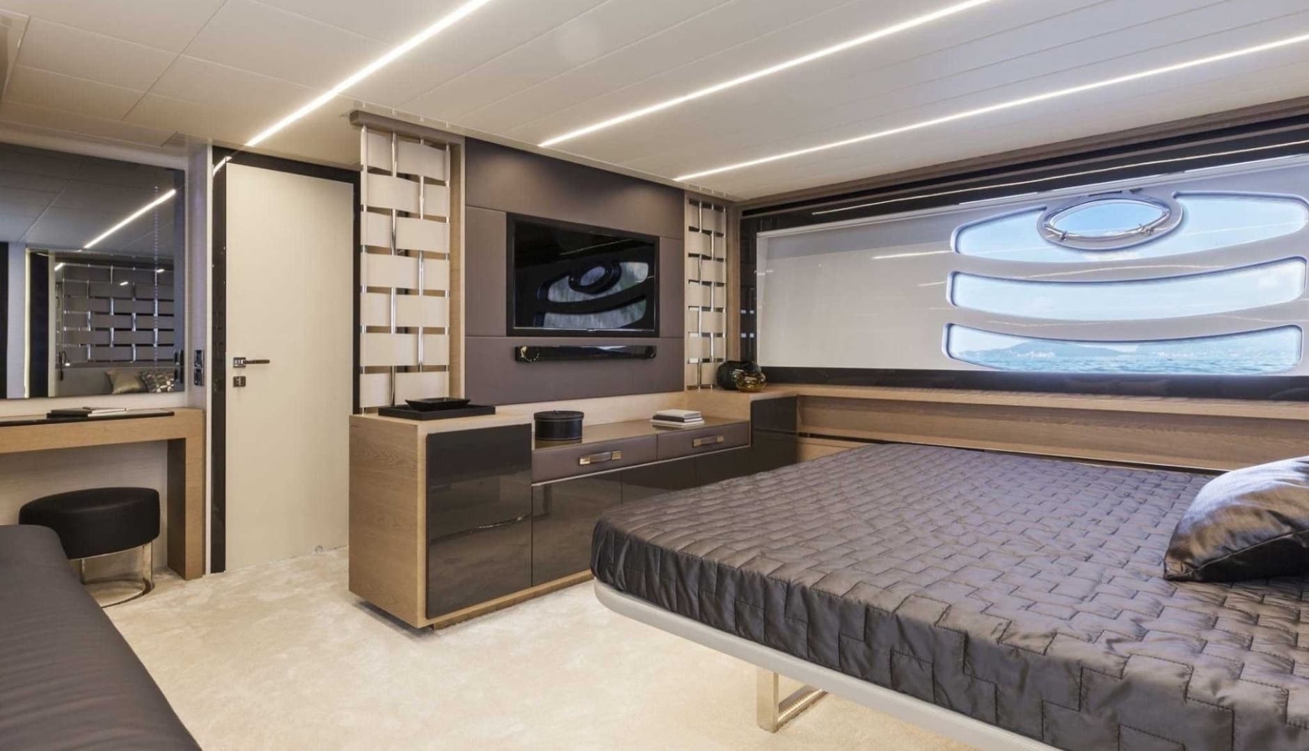 2018 Pershing 70 In Dubai UAE   7