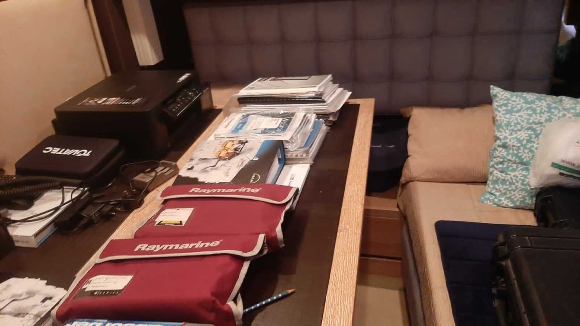 2011 Azimut 70