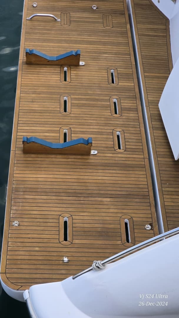 2011 Azimut 70