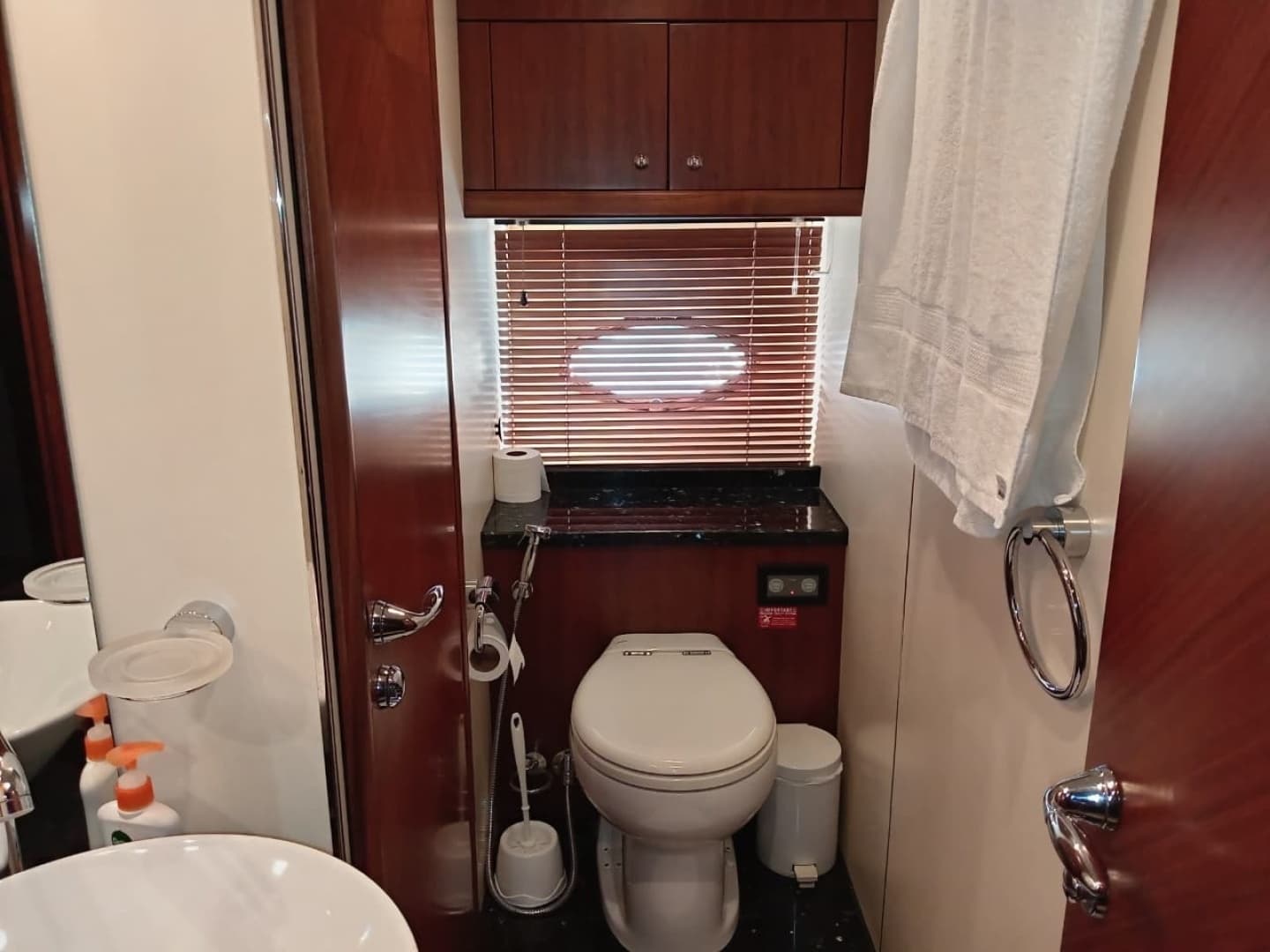 2006 Sunseeker Predator 82