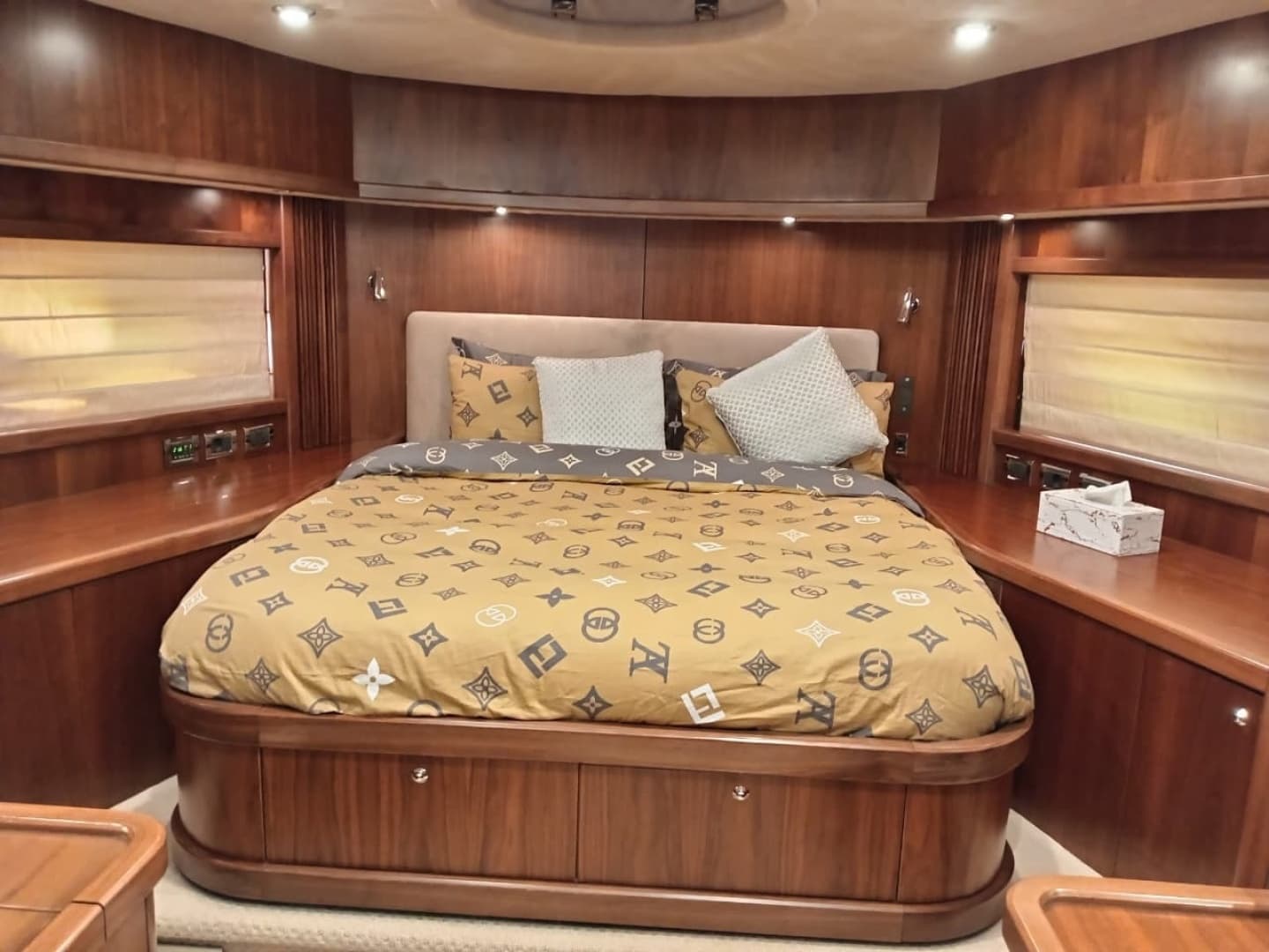 2006 Sunseeker Predator 82