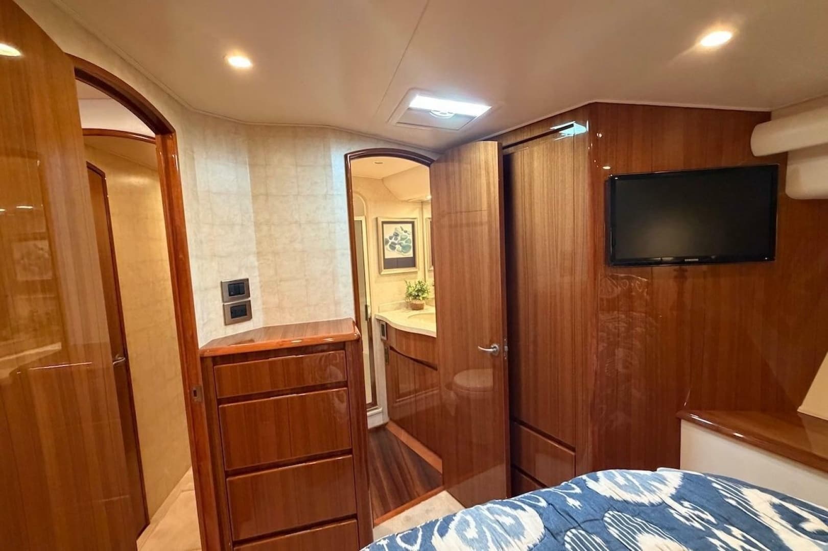 2012 Viking 50 Convertible