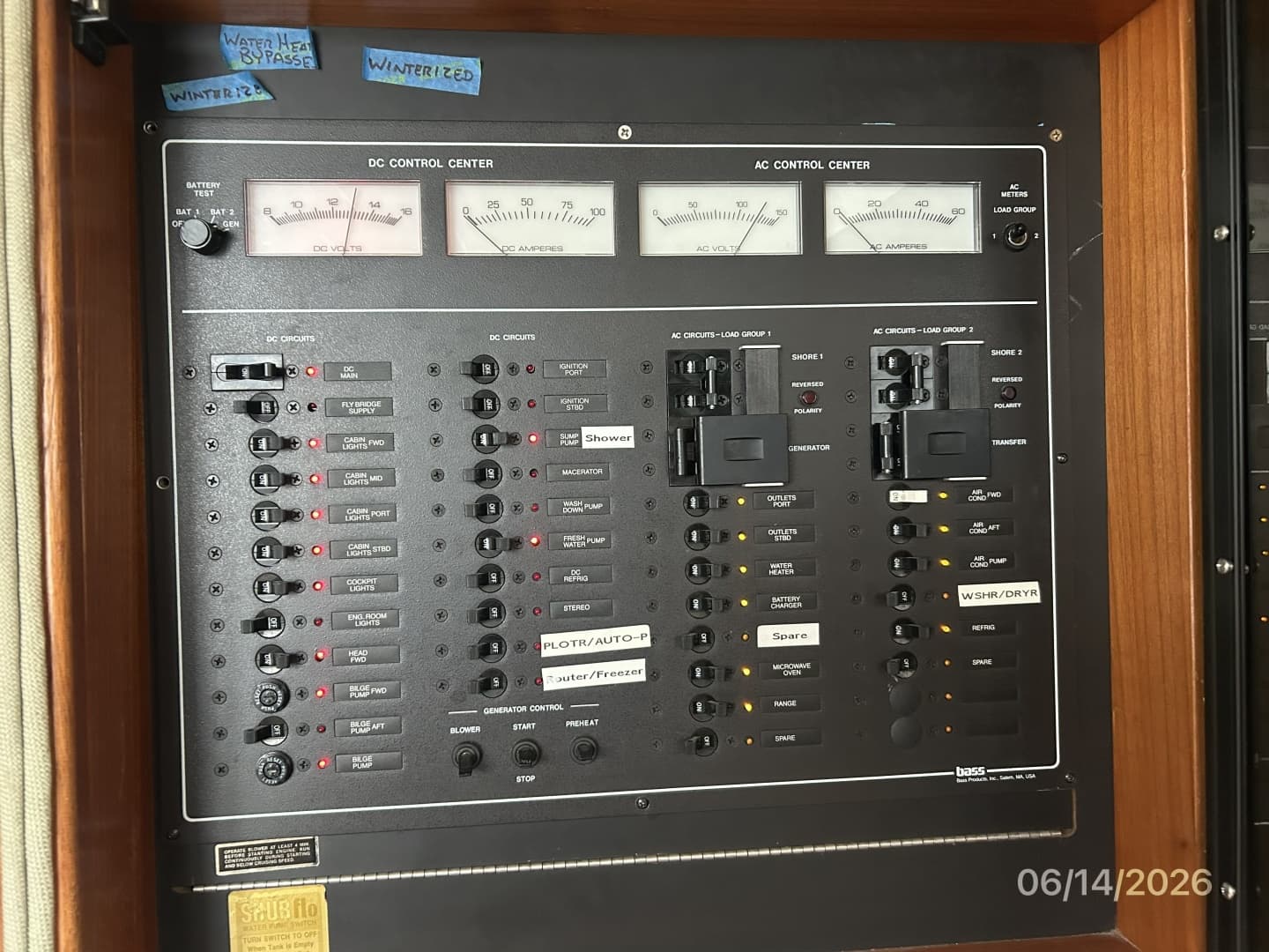42' Cruisers electrical panel