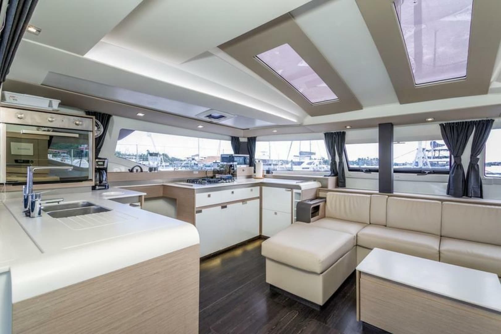 2022 Fountaine Pajot Elba