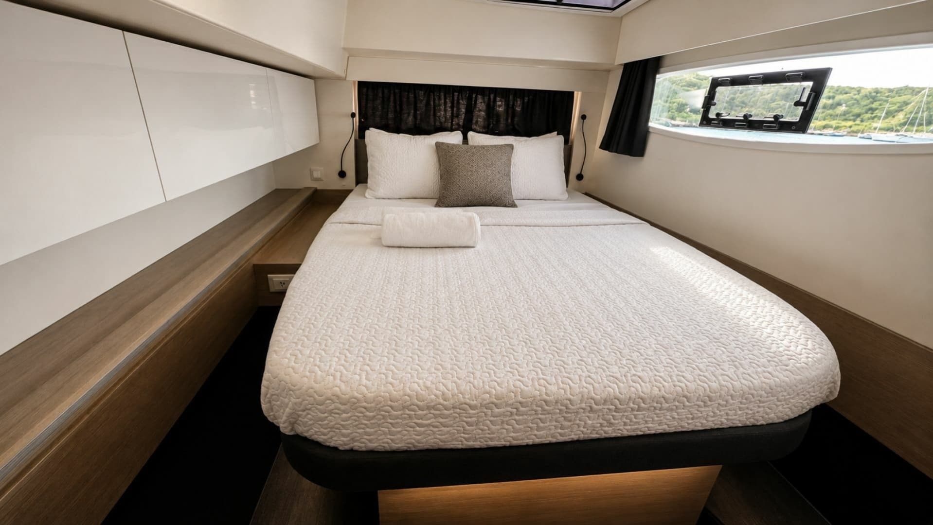 2022 Fountaine Pajot Elba