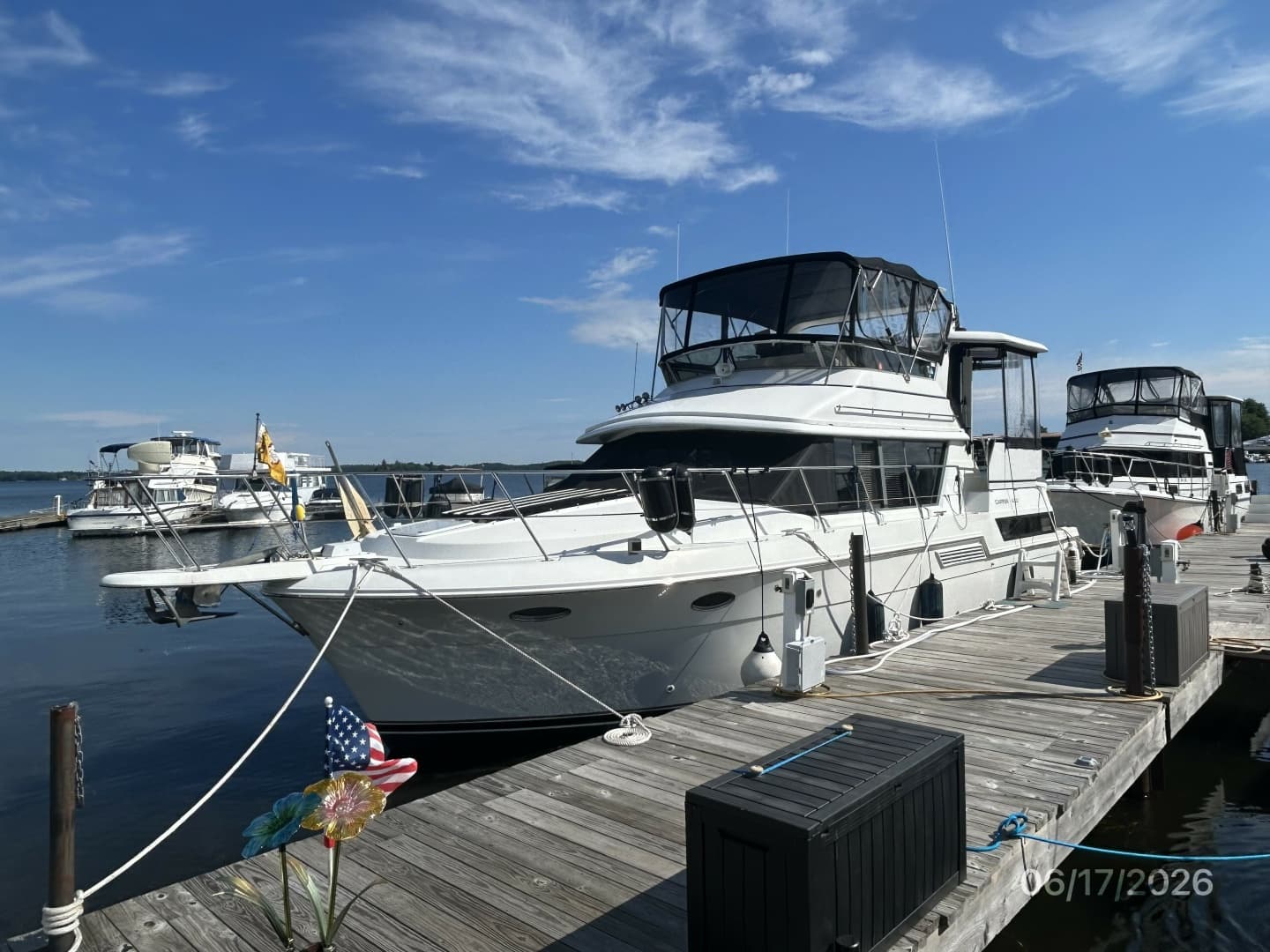 43' Carver port forward profile