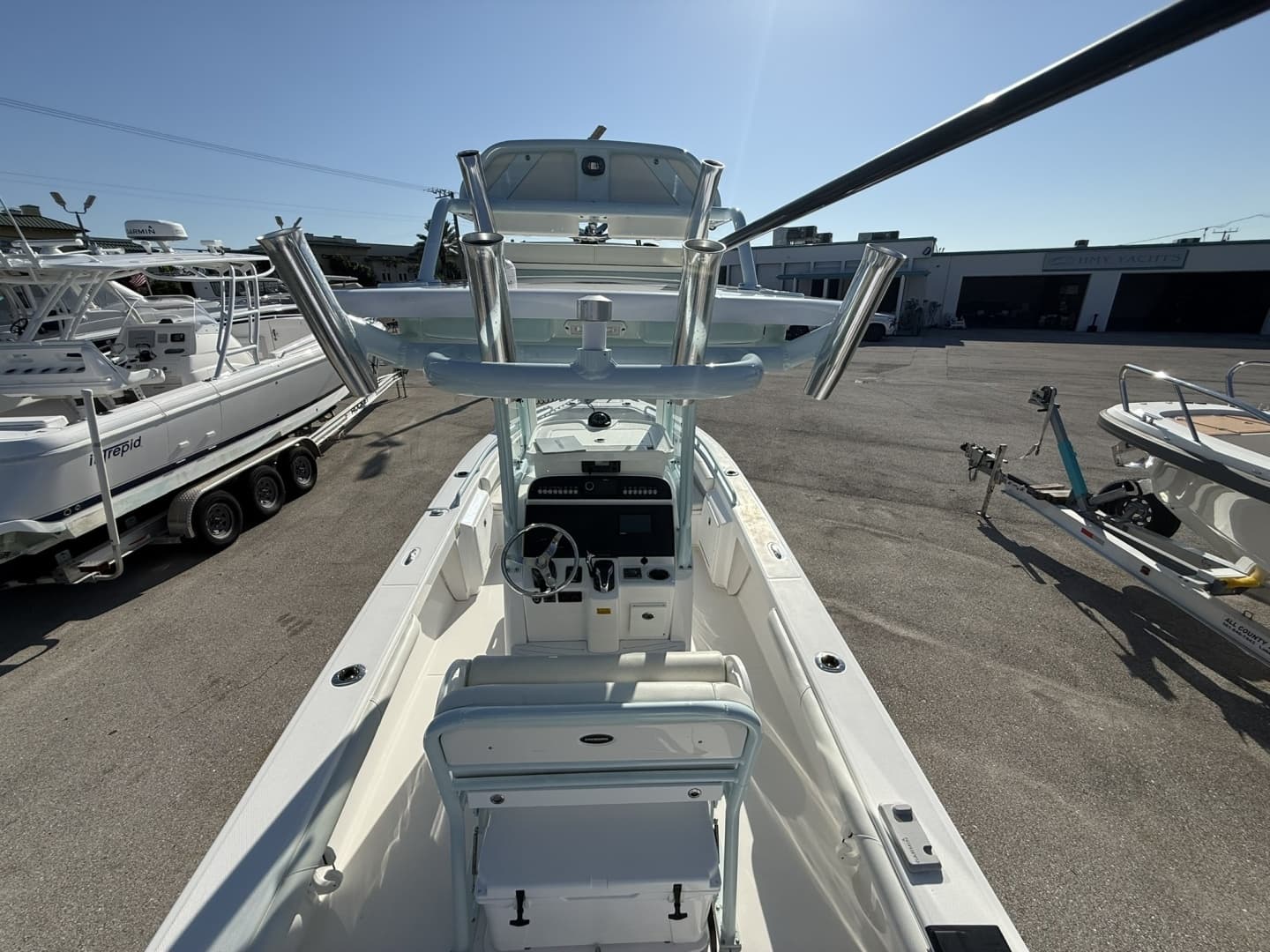 2021 Everglades 243 CC