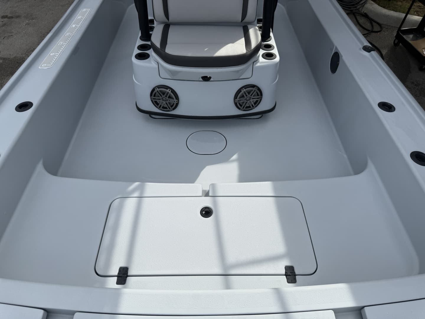2017 Yellowfin 24 Bay CE