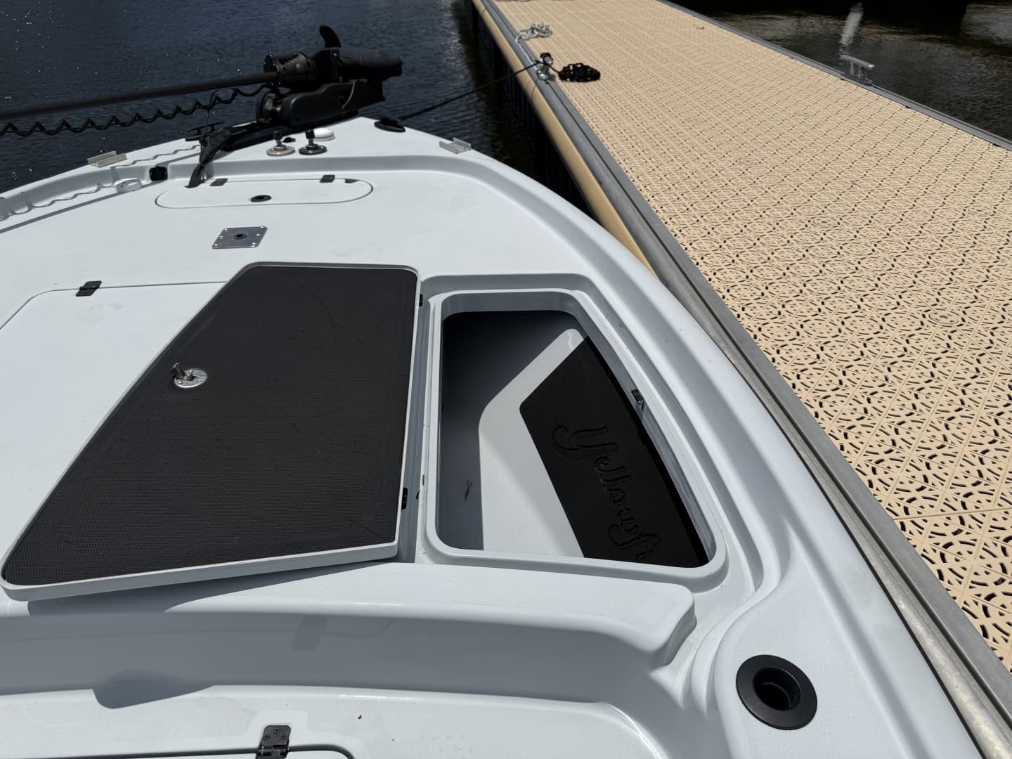 2017 Yellowfin 24 Bay CE