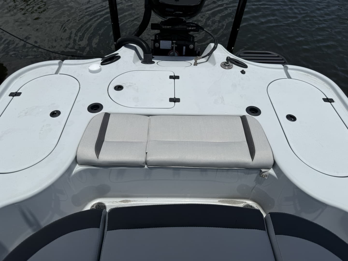 2017 Yellowfin 24 Bay CE