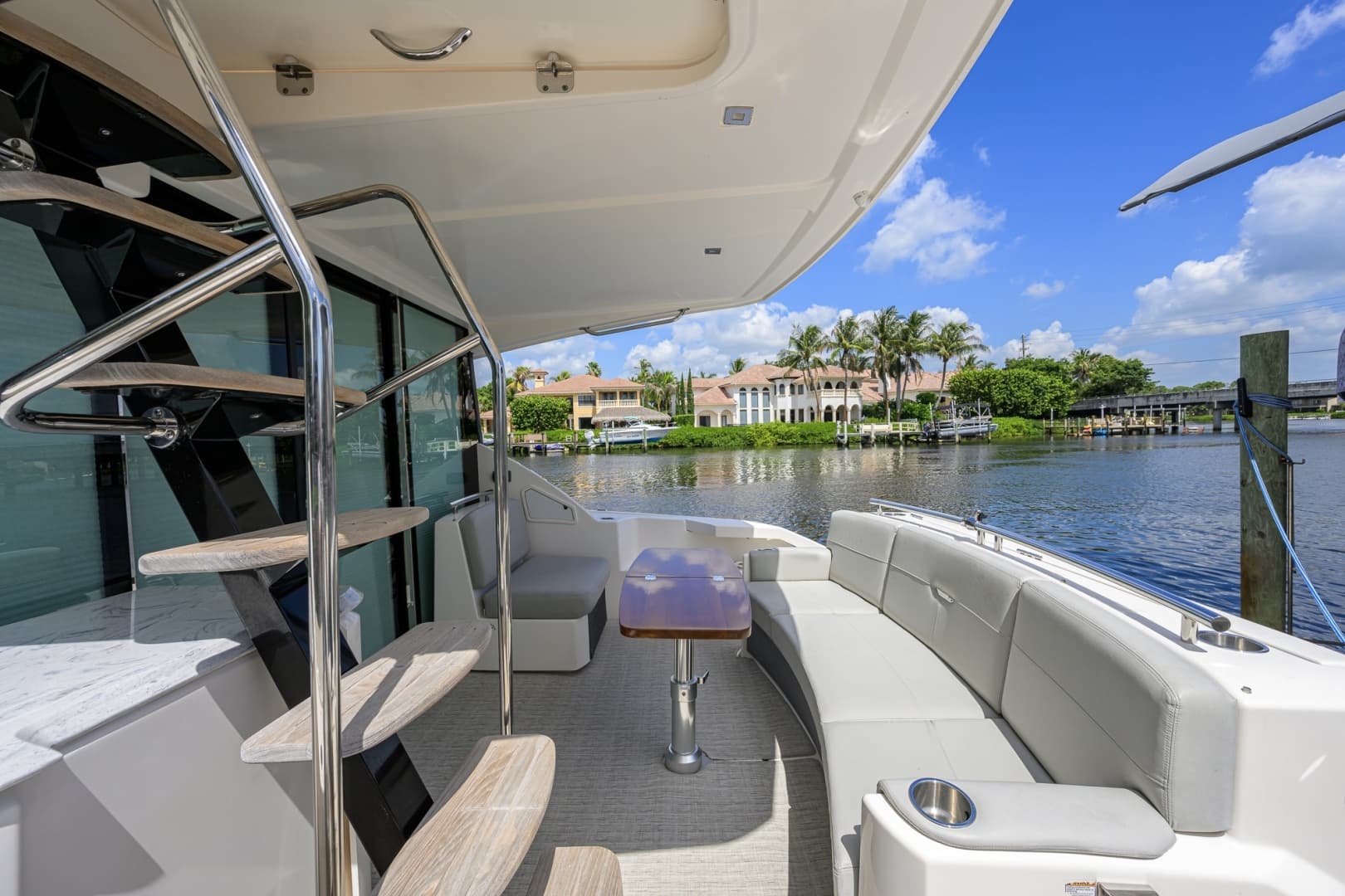 Tiara 44 Daybreak - Exterior Aft Deck