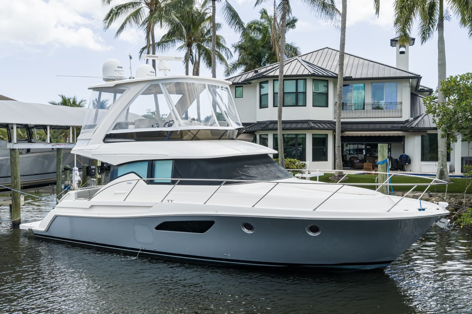 Tiara 44 Daybreak - Exterior Profile