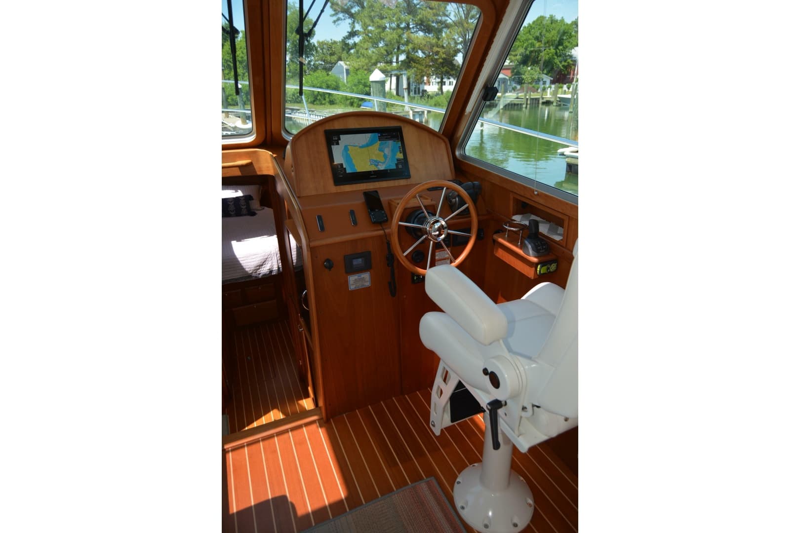 2021 Sabre 38 Salon Express