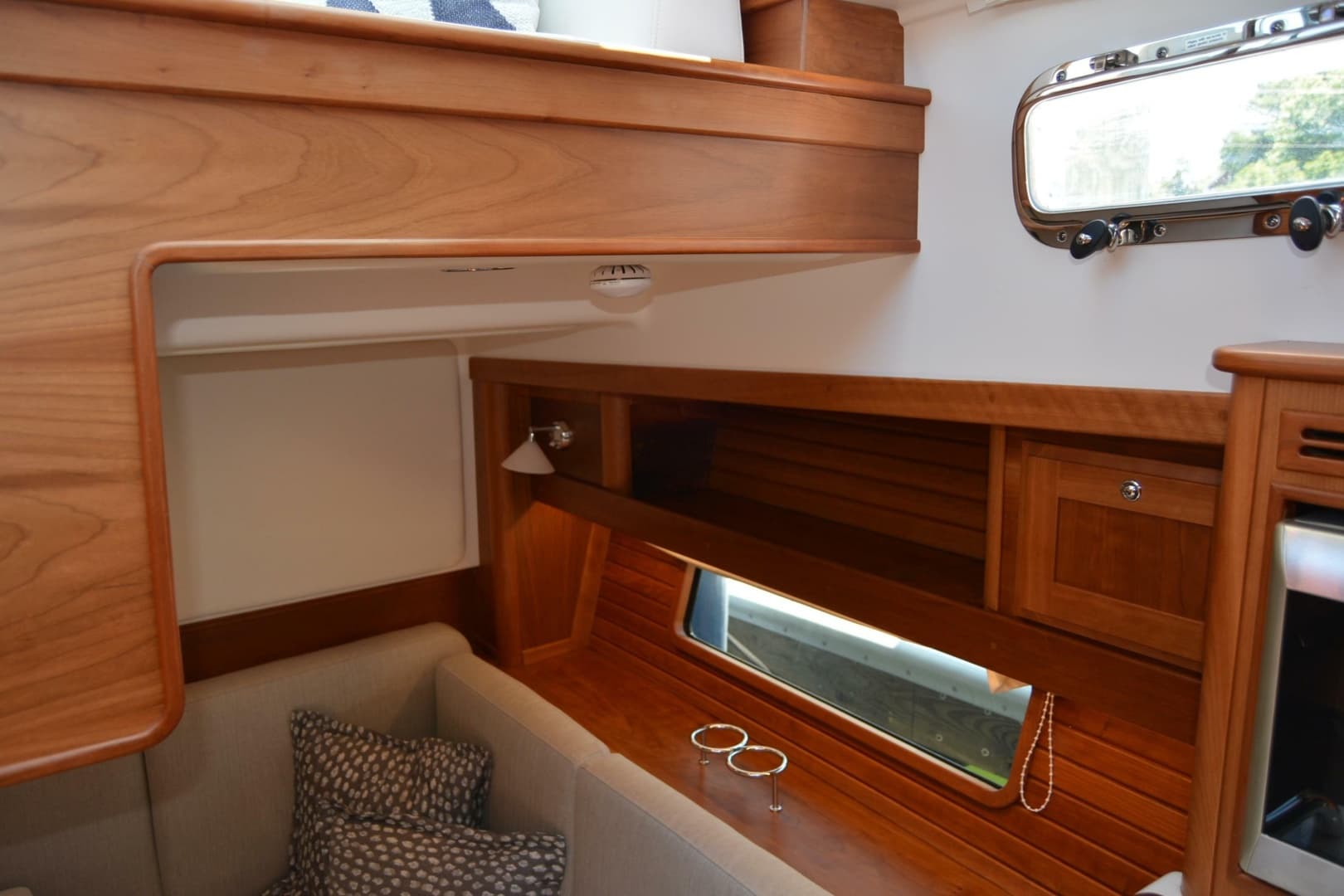 2021 Sabre 38 Salon Express