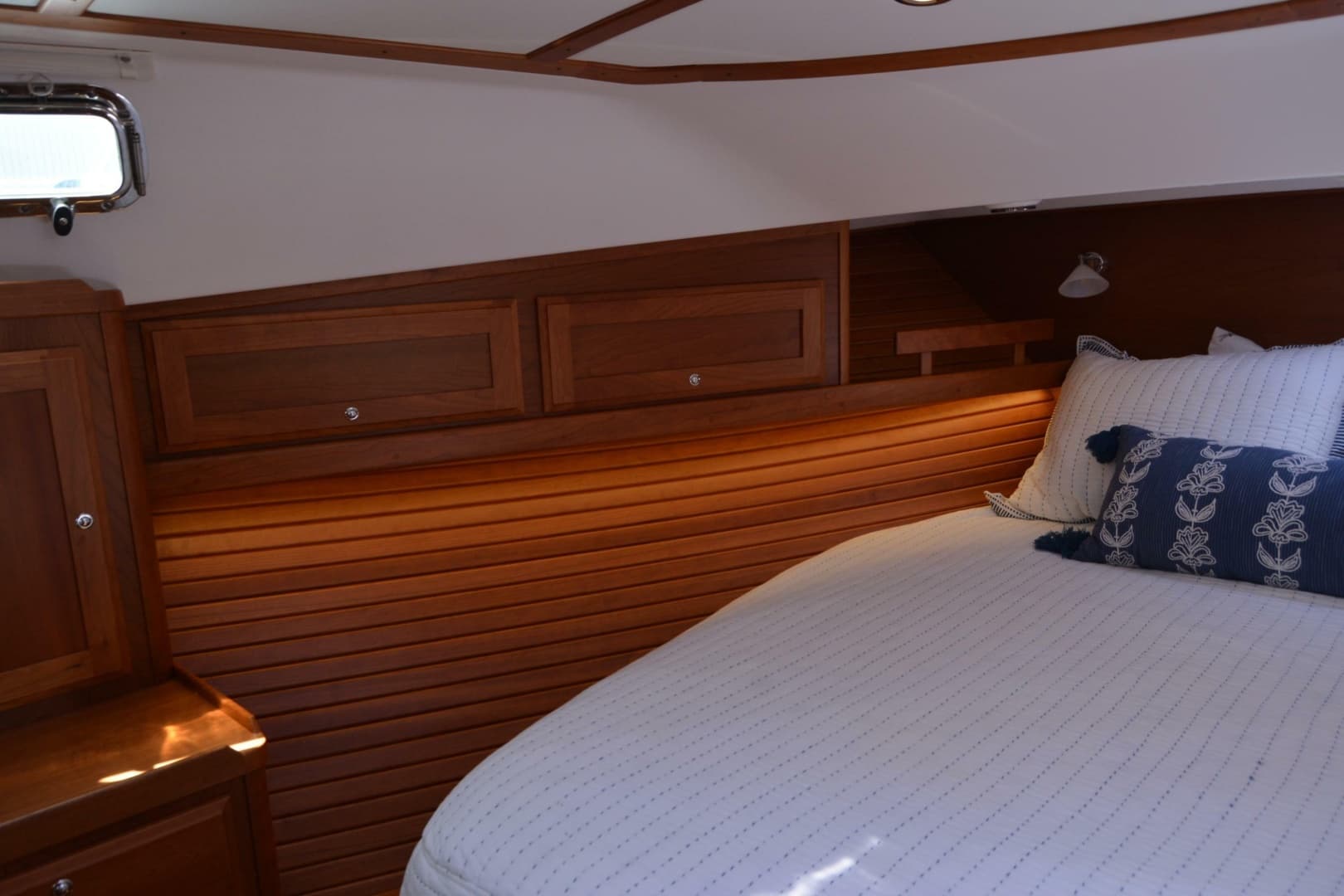 2021 Sabre 38 Salon Express
