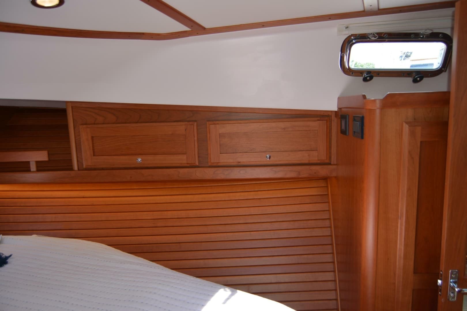 2021 Sabre 38 Salon Express