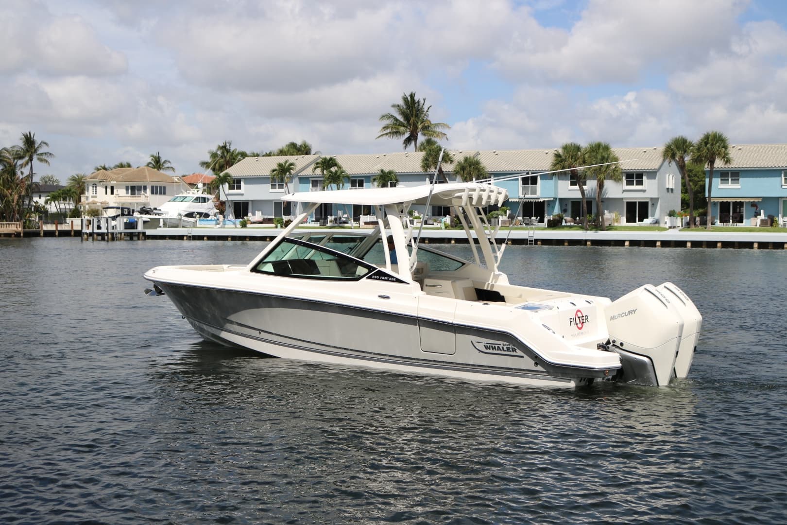 Boston Whaler 28 NO FILTER - Exterior Profile