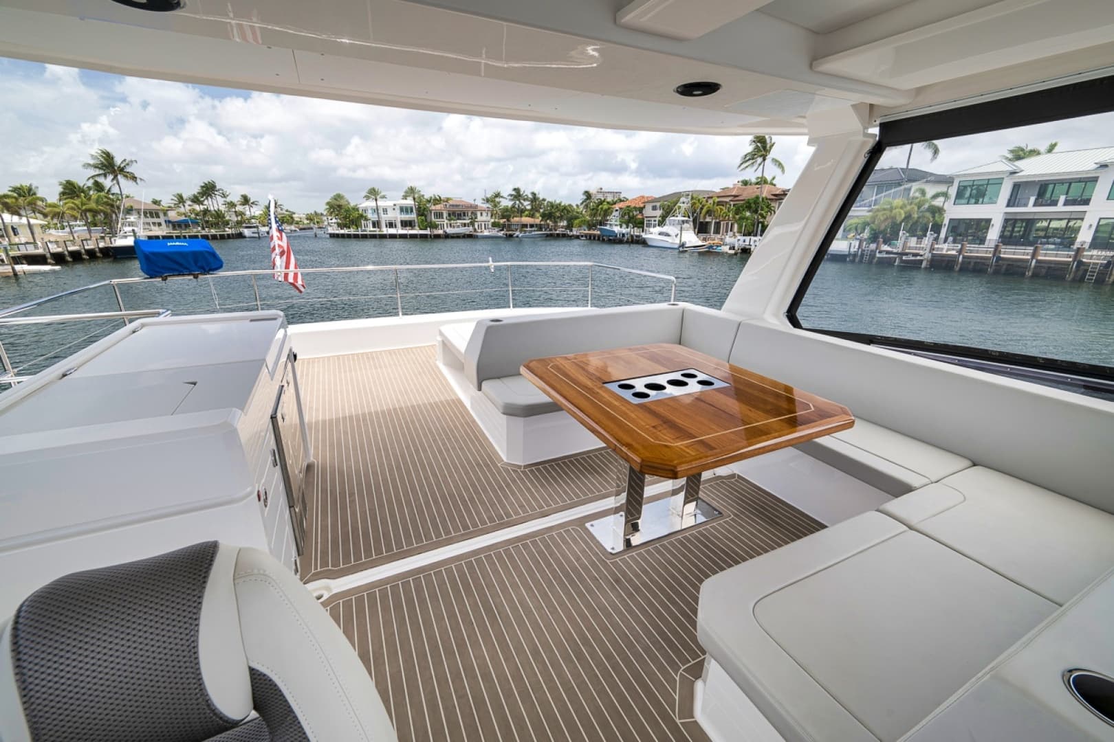 2023 Leopard 46 Powercat