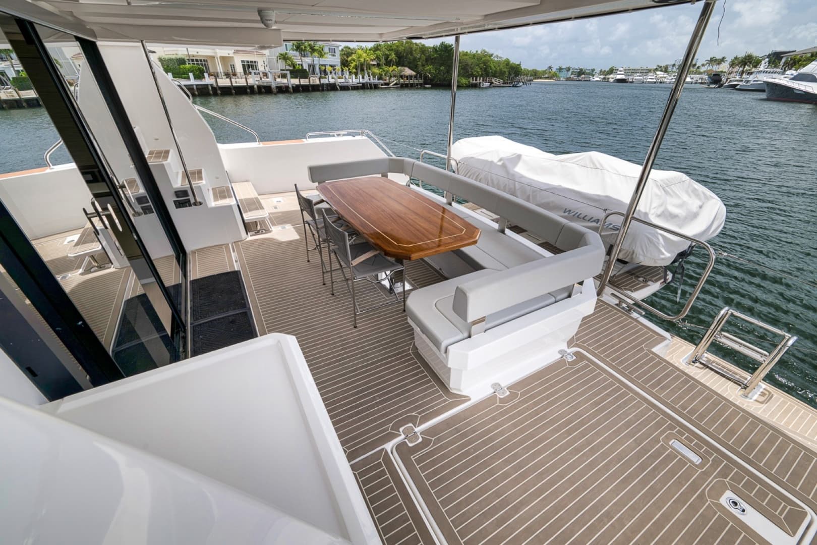 2023 Leopard 46 Powercat