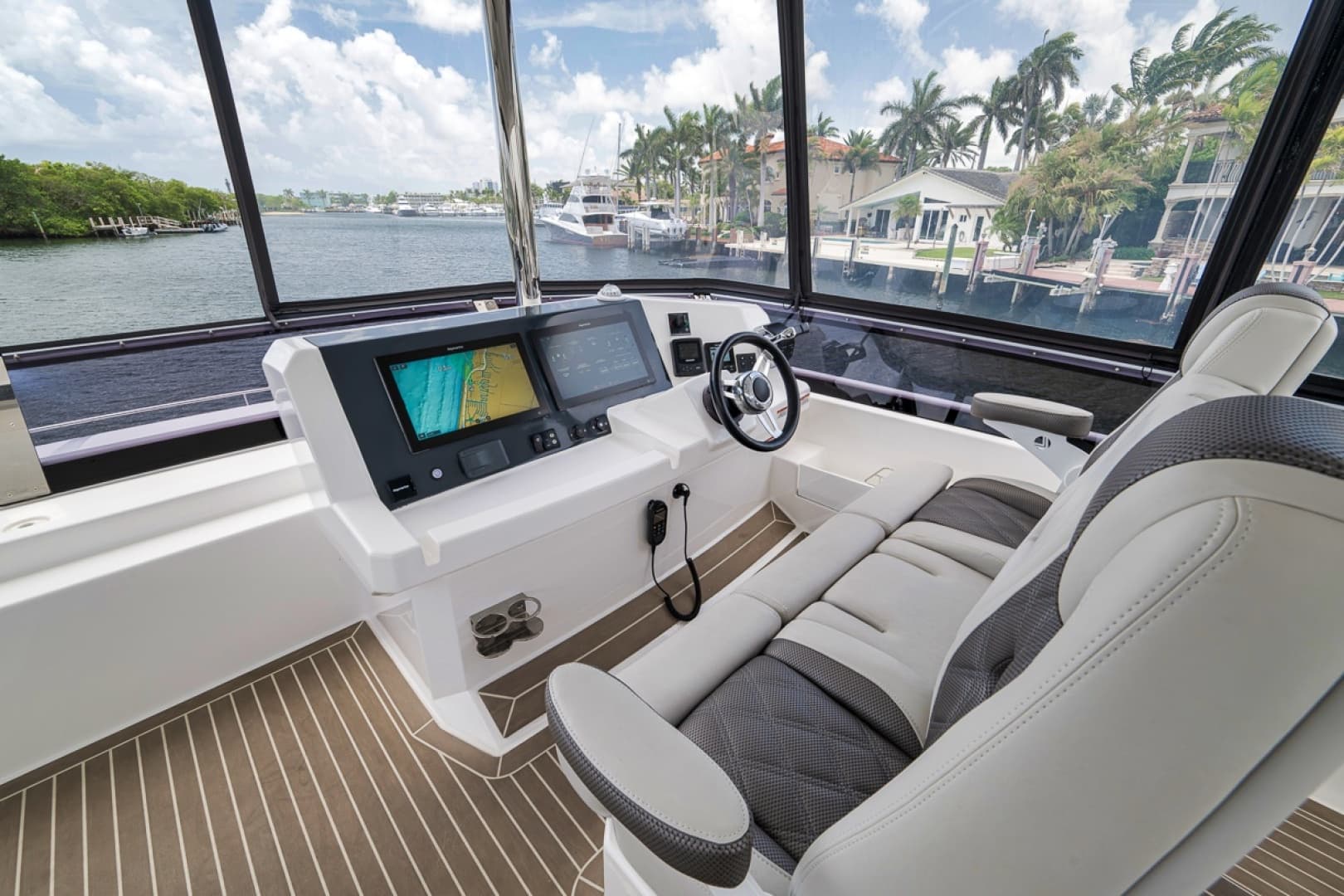 2023 Leopard 46 Powercat