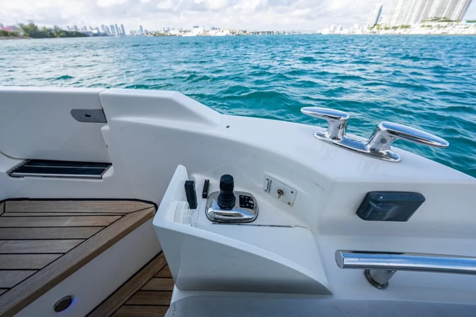 2018 Sea Ray L550 Fly