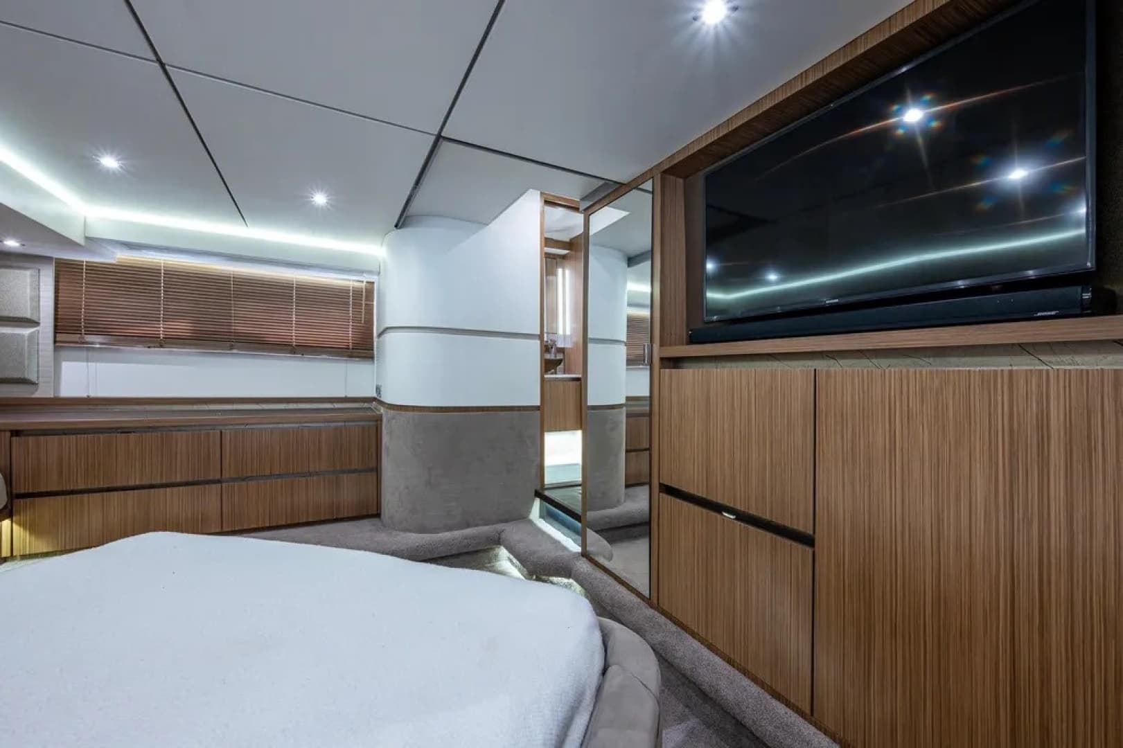 2018 Sea Ray L550 Fly