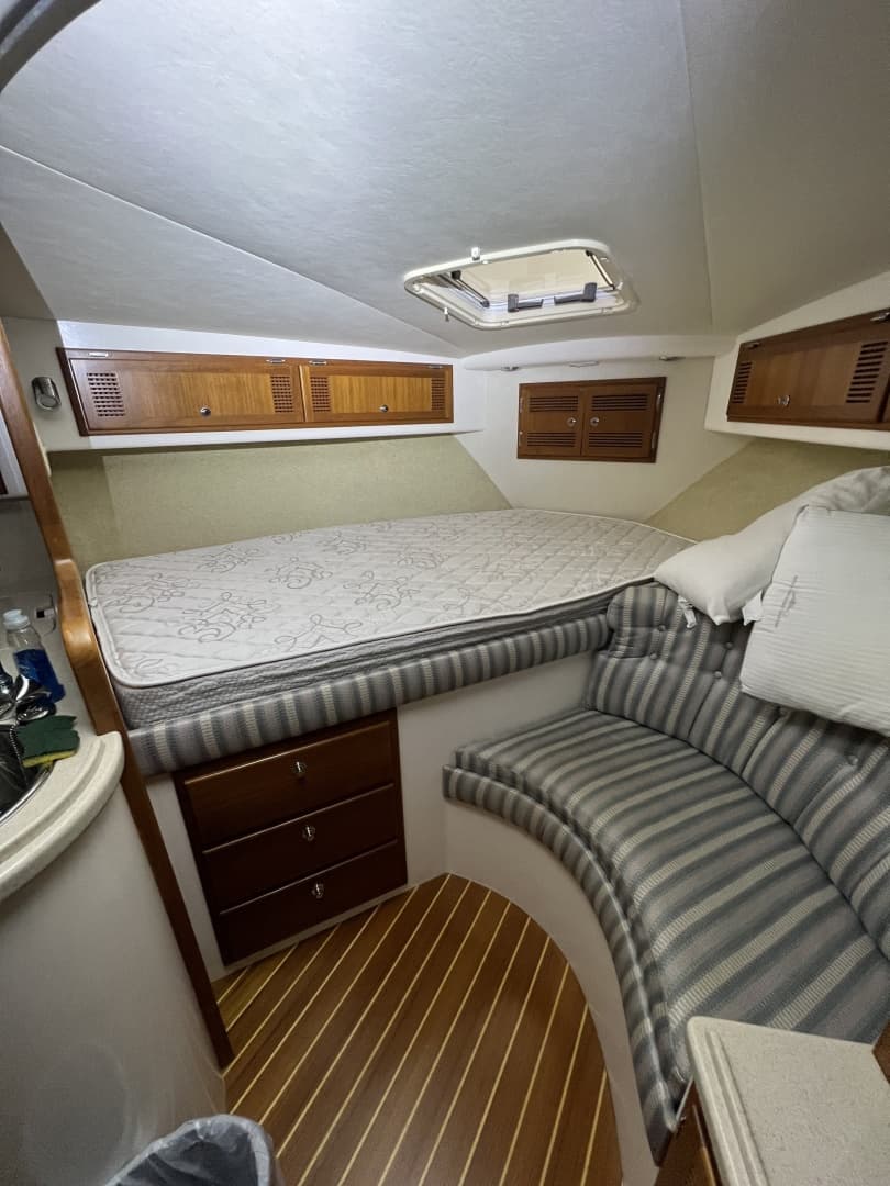 1998 Cabo 35 Express