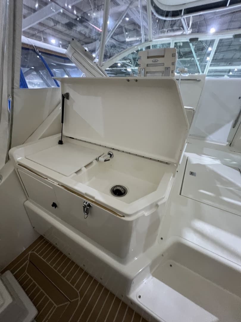 1998 Cabo 35 Express