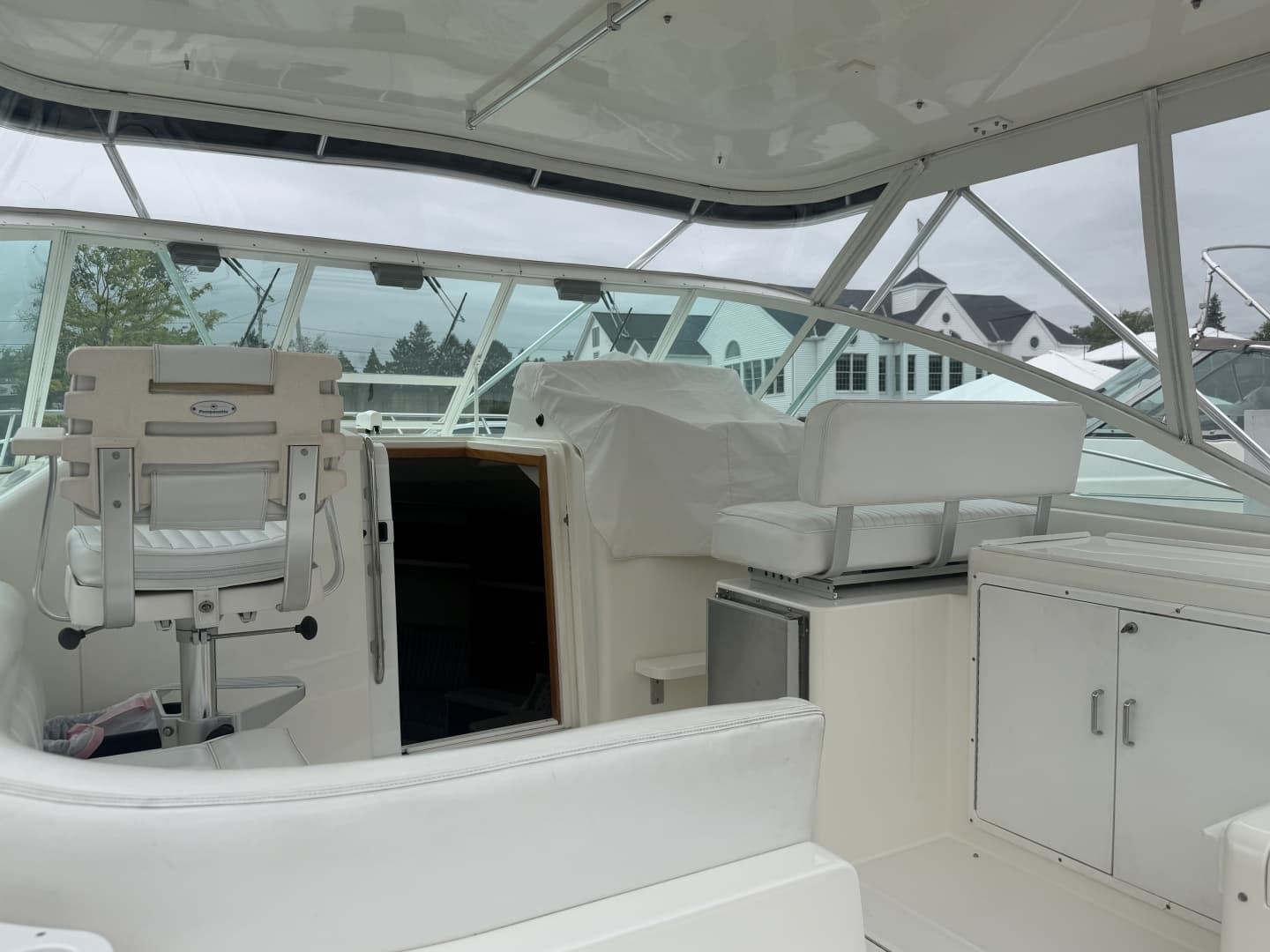 1998 Cabo 35 Express