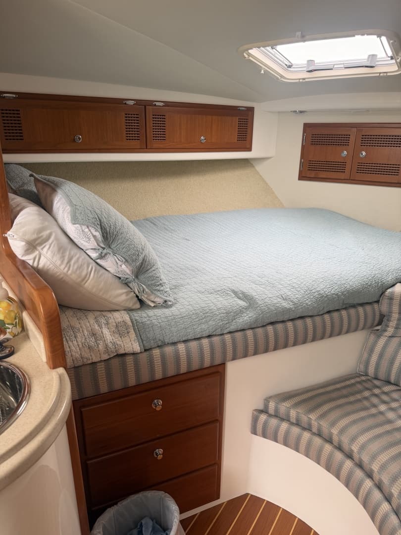 1998 Cabo 35 Express