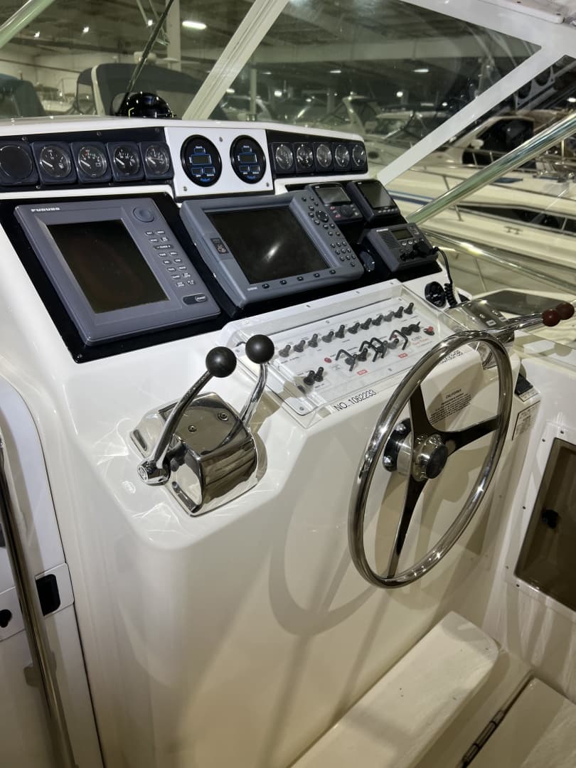 1998 Cabo 35 Express