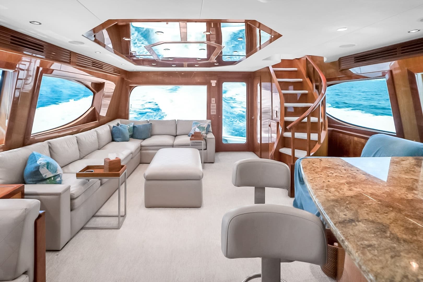 2008 Hatteras Convertible