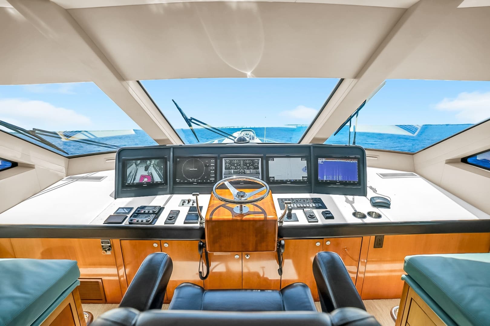 2008 Hatteras Convertible