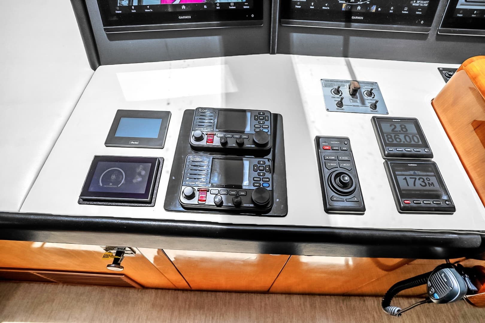 2008 Hatteras Convertible