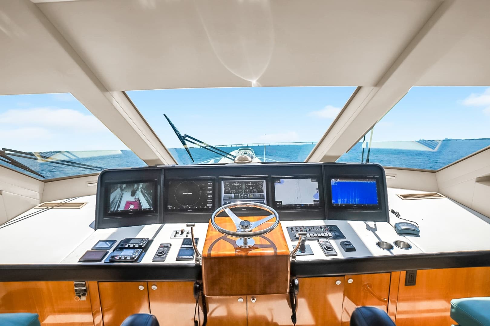 2008 Hatteras Convertible