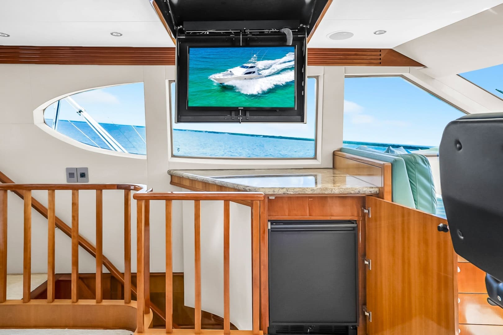 2008 Hatteras Convertible