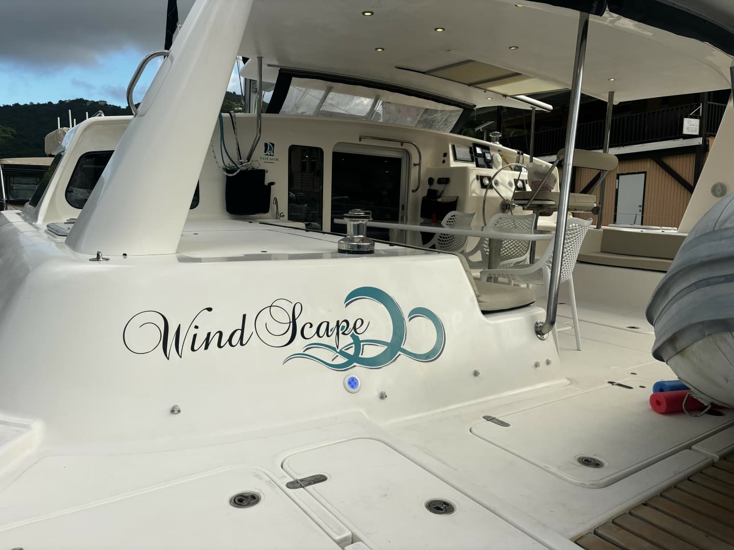 2011 Voyage Yachts 520