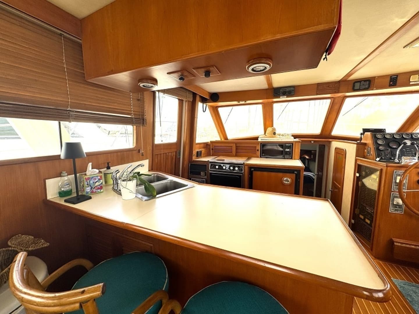 1988 Offshore Yachts 