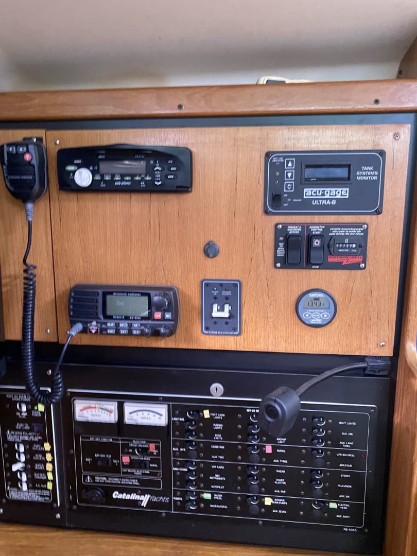 2005 Catalina 350