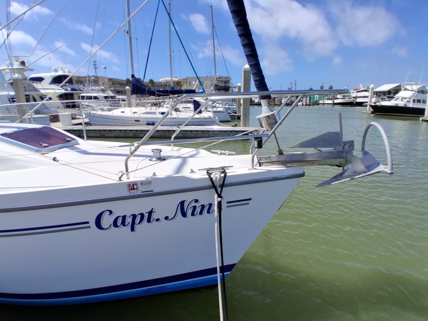 2005 Catalina 350