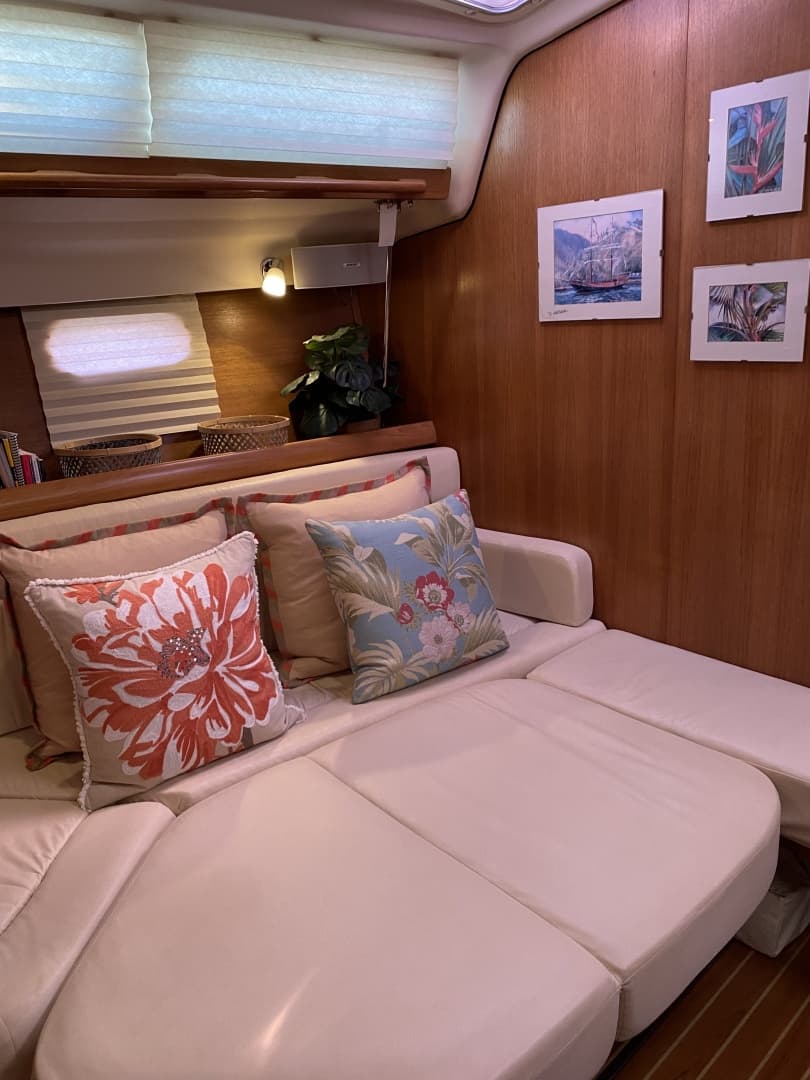 2005 Catalina 350