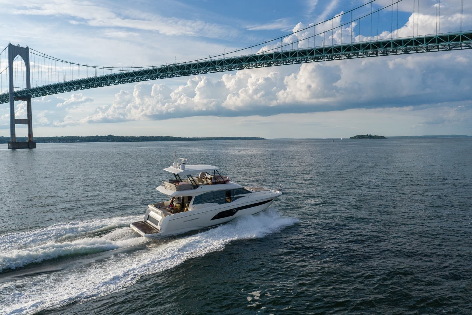 2022 Prestige 520