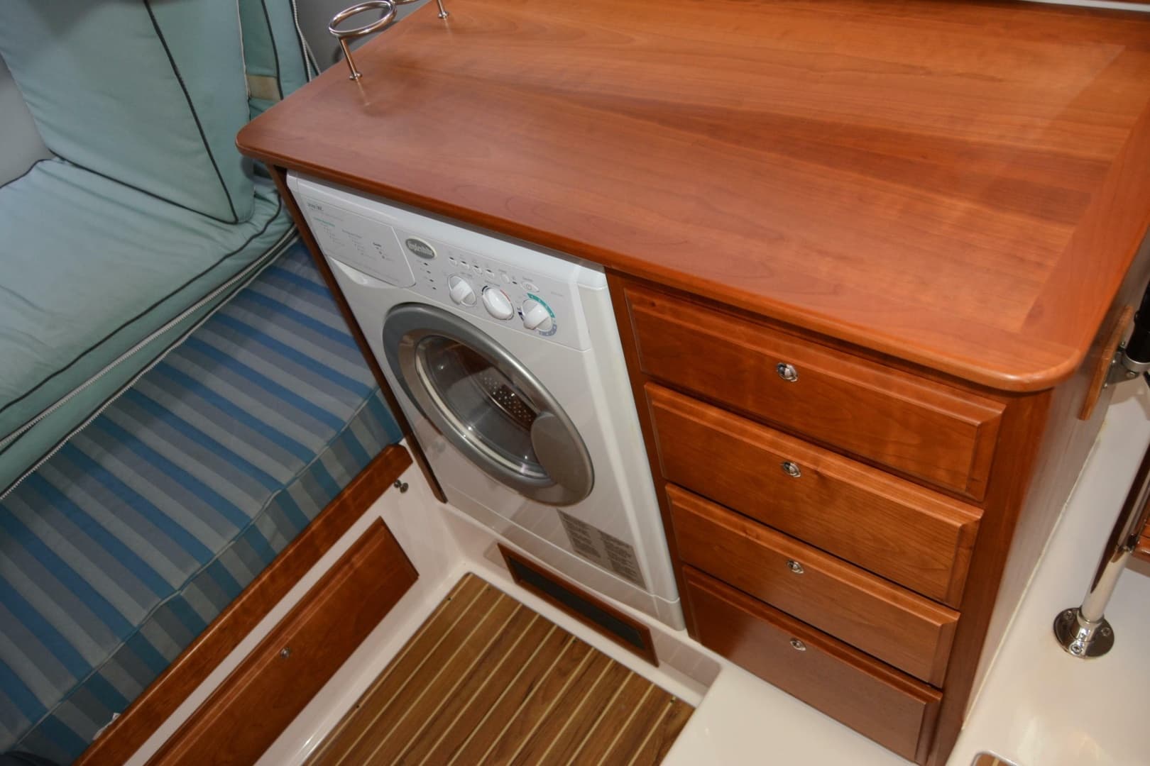 2012 Sabre 48 Salon Express